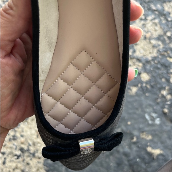 New Vince Camuto leather Women's Flats in Black and Silver - Picture 8 of 14